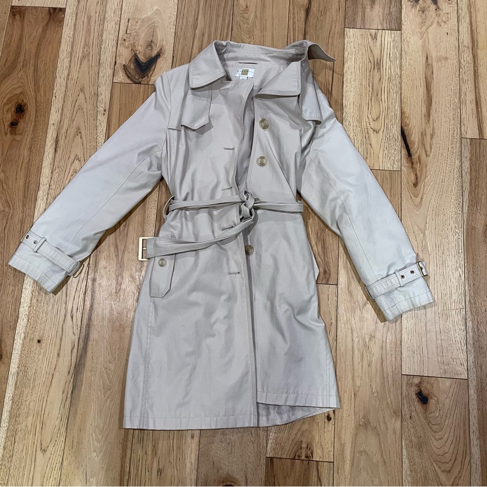 Gallery Tan trench coat jacket with buckles size large